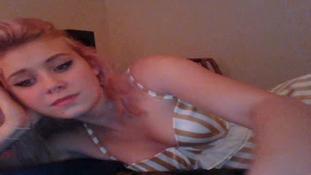 NoahDanielsxo cam [2016/01/24 07:30:53]