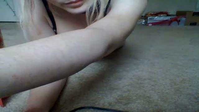 KittenBlack video [2015/07/04 17:31:14]