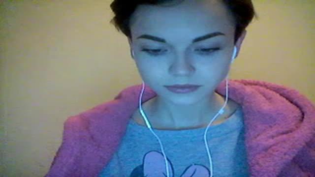 juliaangel_ recorded [2016/12/25 13:11:10]