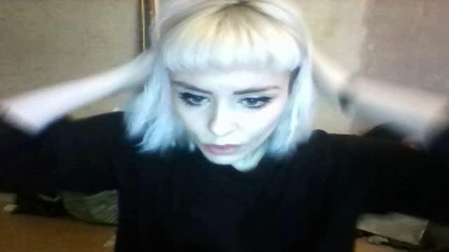 pale_alien