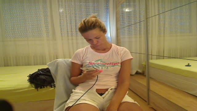 DiamondAnnie porno [2015/07/22 18:00:43]