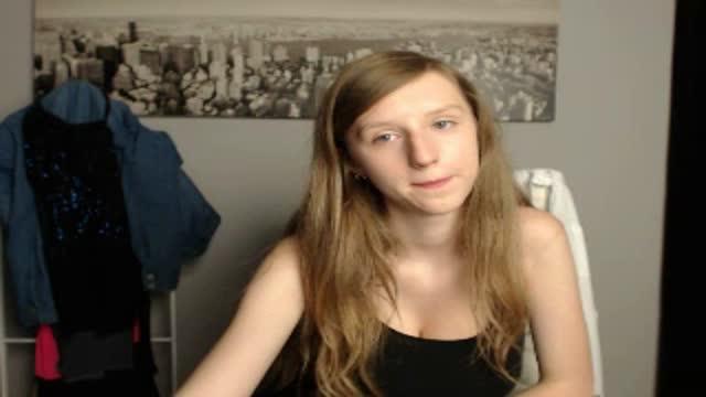 Lauraa18 naked [2015/06/01 10:01:25]