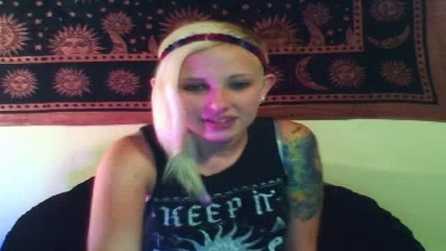 FaeryOpheliac webcam [2015/08/17 19:01:30]