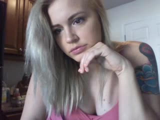 Honeynxtdoor webcam [2016/06/17 14:45:42]