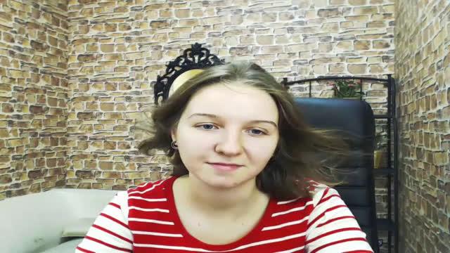 juliet_loves naked [2016/10/20 10:55:34]