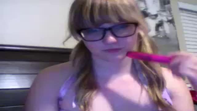 hotblueeyesblondie