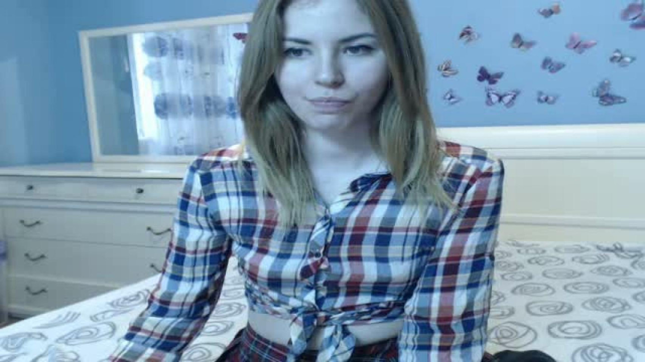 Julianne4U webcam [2016/02/21 12:24:00]