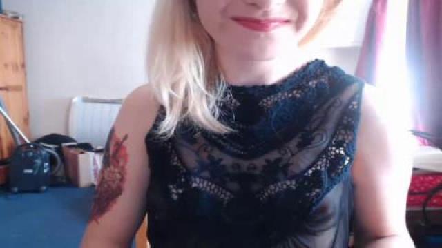 suzi_small adult [2016/10/21 11:10:35]