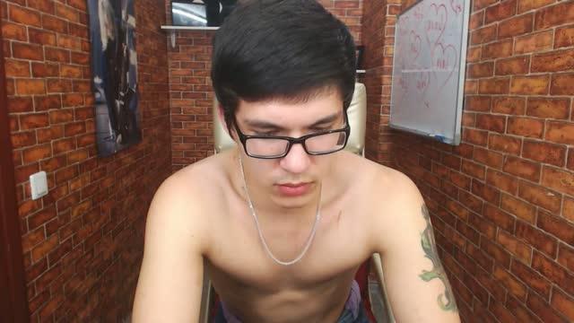 ExoticB0y4U recorded [2015/10/12 23:30:53]