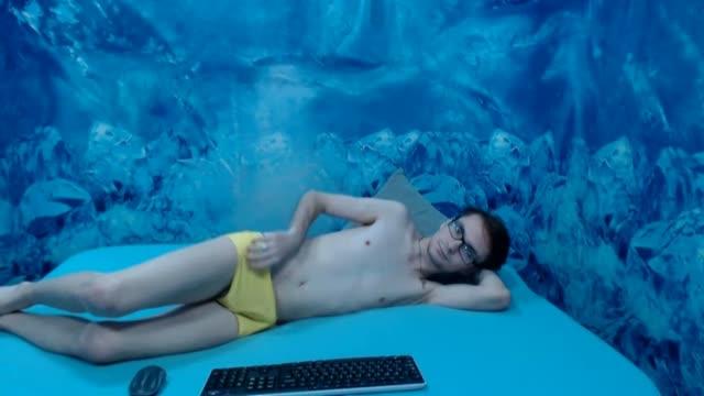 TwinkKurt sex [2015/11/21 11:16:08]