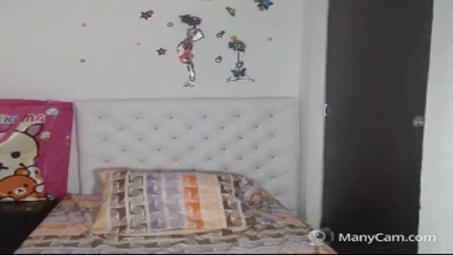 Lauracristina adult [2016/07/18 21:01:35]