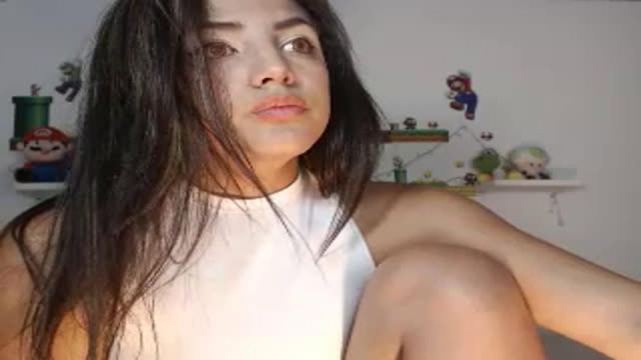 SofiaLauren18 MyFreeCams [2018-05-24 00:10:40]