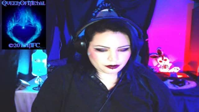 QueenOfMetal webcam [2015/11/21 06:45:53]