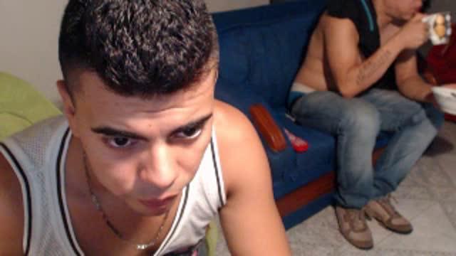 PAOLOHotLatin cam [2016/04/08 03:00:27]