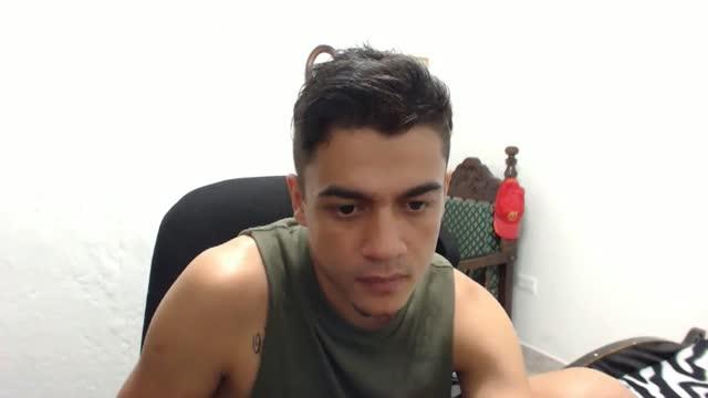 brunhosbigass nude [2015/11/06 21:00:28]
