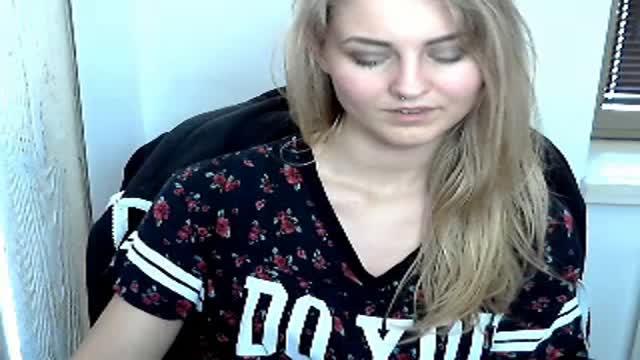 Arriianna nude [2015/06/02 08:00:27]