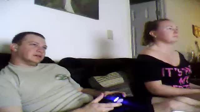 kewl_couple webcam [2017/01/03 00:50:45]