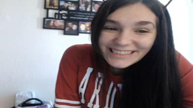 HollyMichaels recorded [2015/09/23 14:46:24]