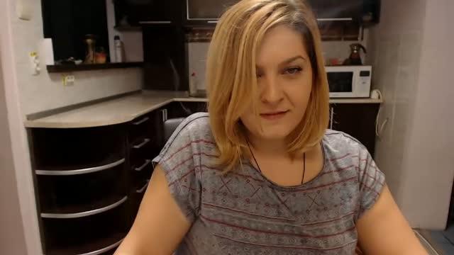 DanielleMD recorded [2015/09/21 20:00:28]