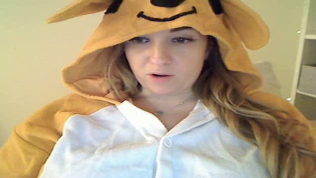 HollyWould_x video [2015/05/09 12:45:59]
