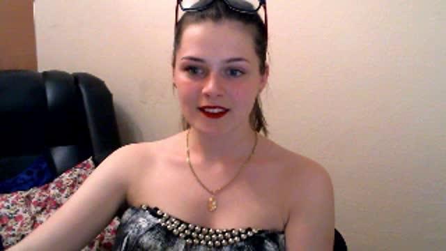 KellyMinelly webcam [2016/05/20 09:50:02]