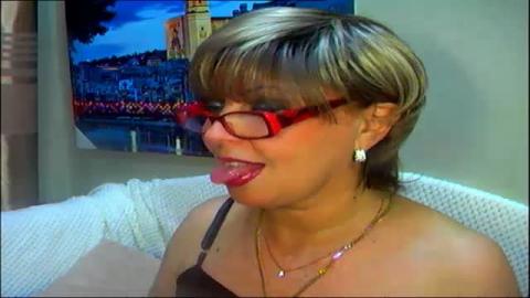 MiddleAgeBlondie recorded [2016/04/22 20:16:52]