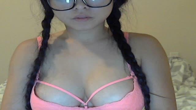 Lani_Lee webcam [2016/04/22 11:31:10]