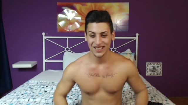 DylanGreenXXX recorded [2015/11/06 06:30:53]