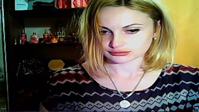 LuckyBb_ webcam [2015/05/19 21:35:31]