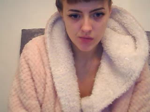 LunarKitty cam [2017/01/02 15:23:17]