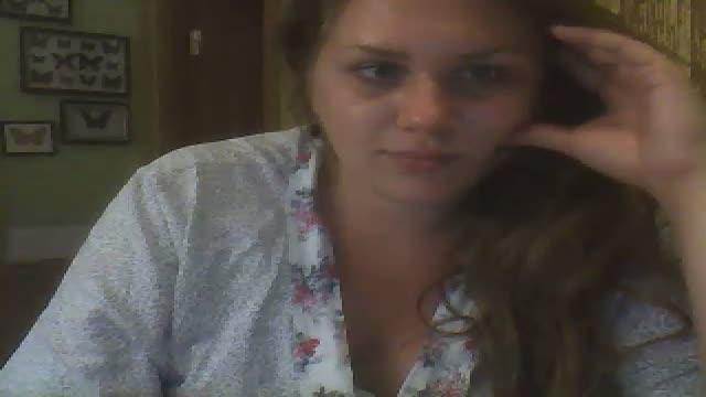 CurvyBreastX webcam [2015/08/15 21:00:29]