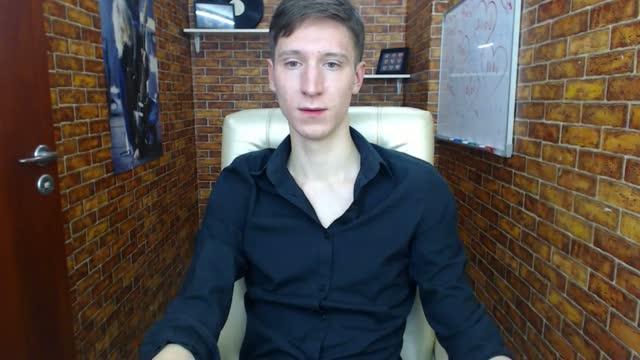 GustavLUV recorded [2015/11/13 06:45:28]