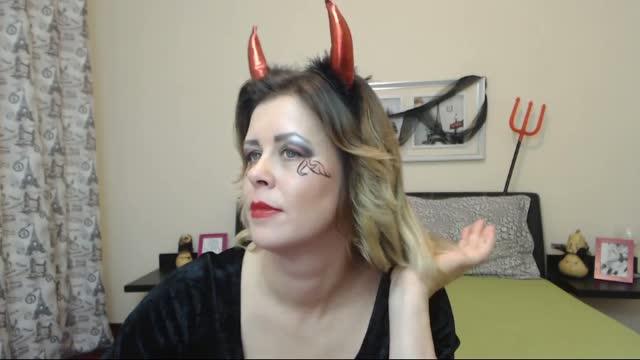 DelilahSimmons porno [2015/11/01 00:00:27]