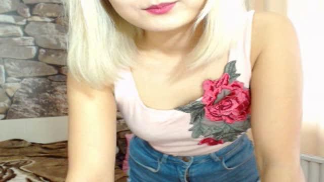 A_cute_girl webcam [2016/02/09 11:00:54]