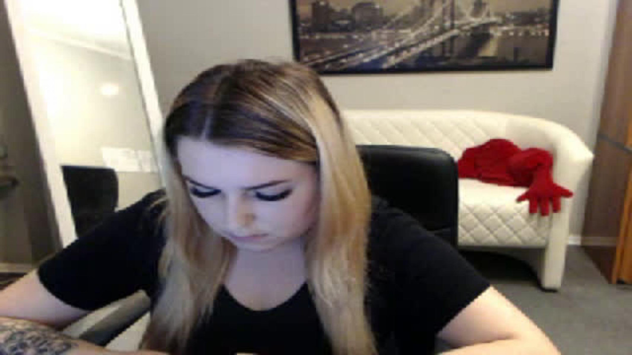 PrettyNikole MyFreeCams [2018-05-25 21:26:13]